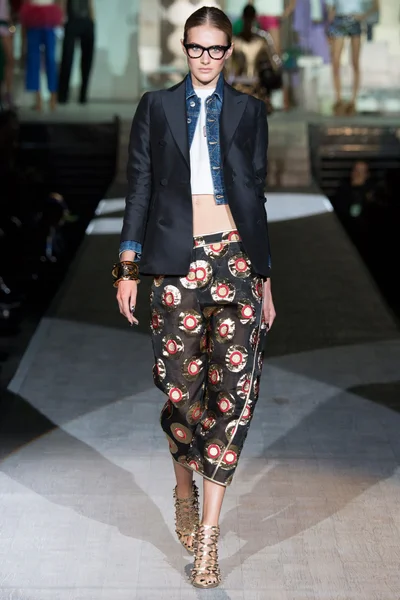 Look 35